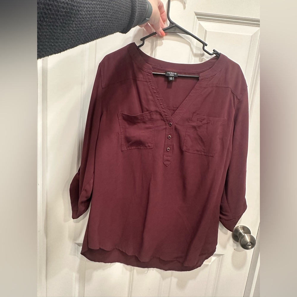 Women's Button-Front Tunic Top - Plum - Picture 3 of 5